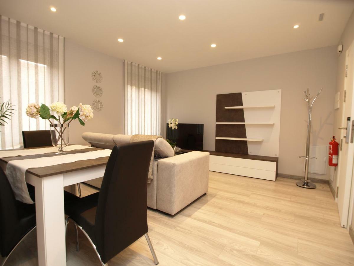 Apartamentos M.Bell León Eksteriør billede